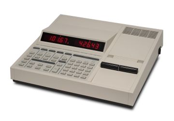 SRS SR715 LCR Meter
